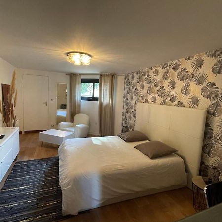 Bed and Breakfast Ty Logis Montrabe Экстерьер фото