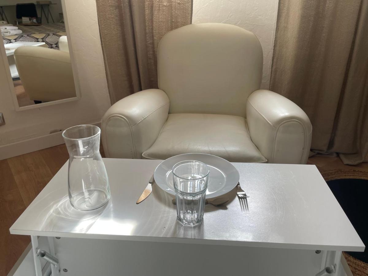 Bed and Breakfast Ty Logis Montrabe Экстерьер фото